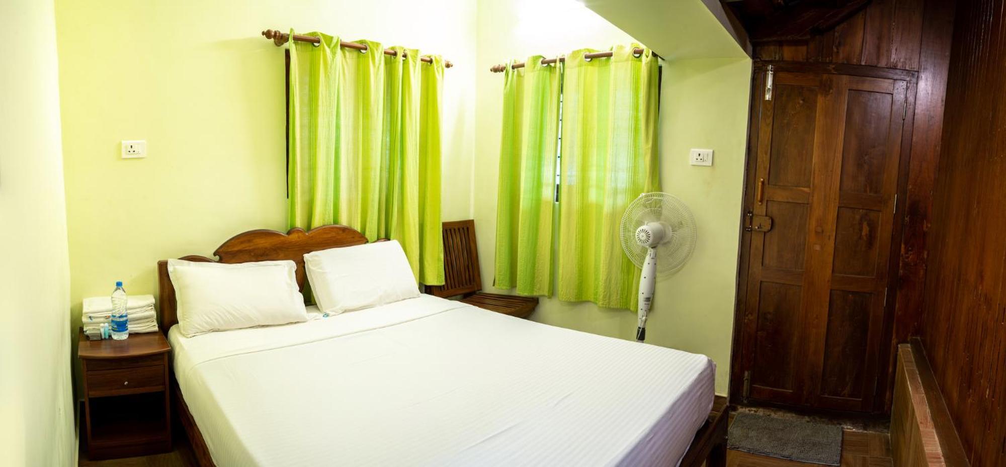 Kalpavanam Heritage Resort Thekkady Zimmer foto