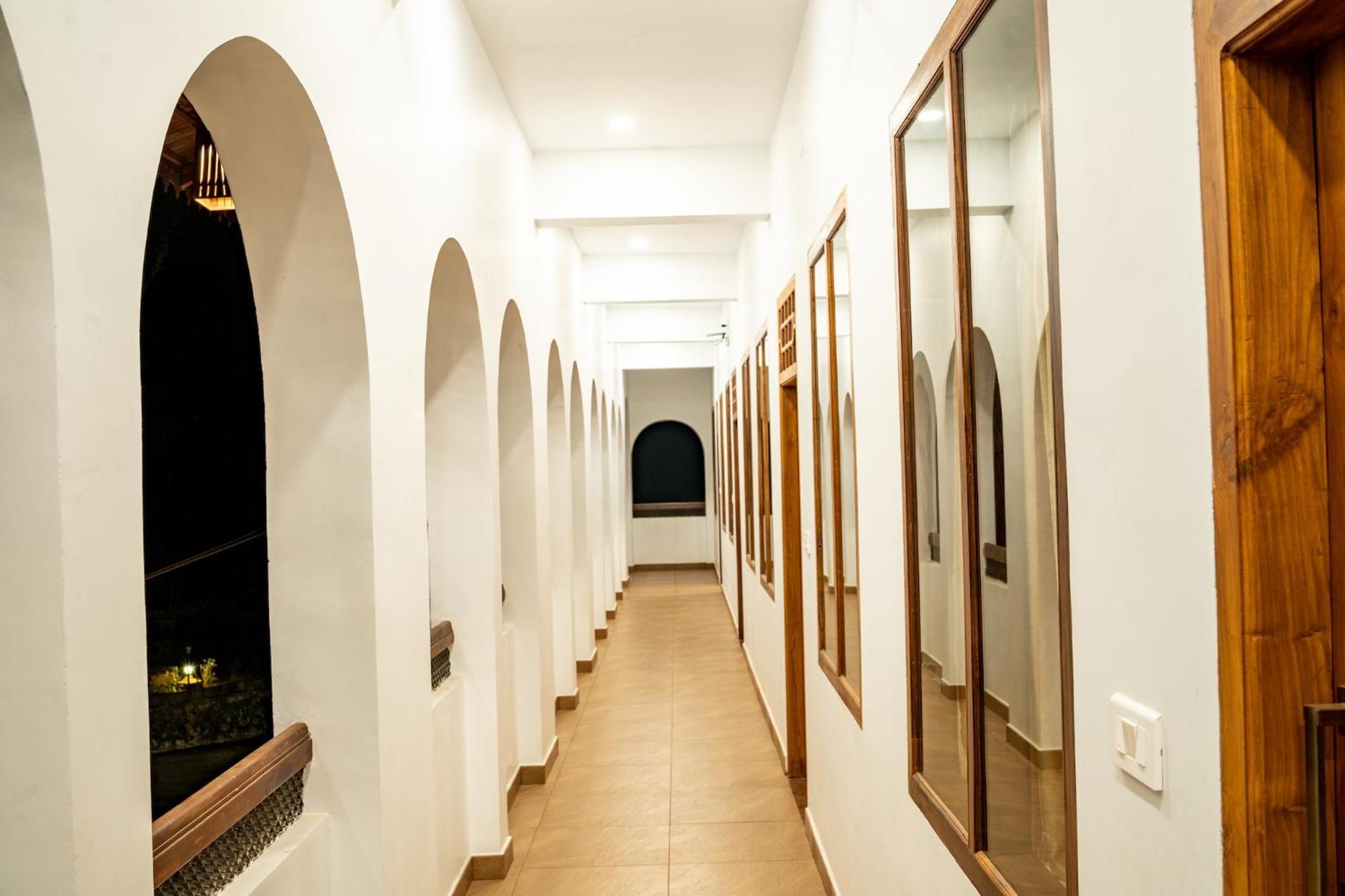Kalpavanam Heritage Resort Thekkady Zimmer foto
